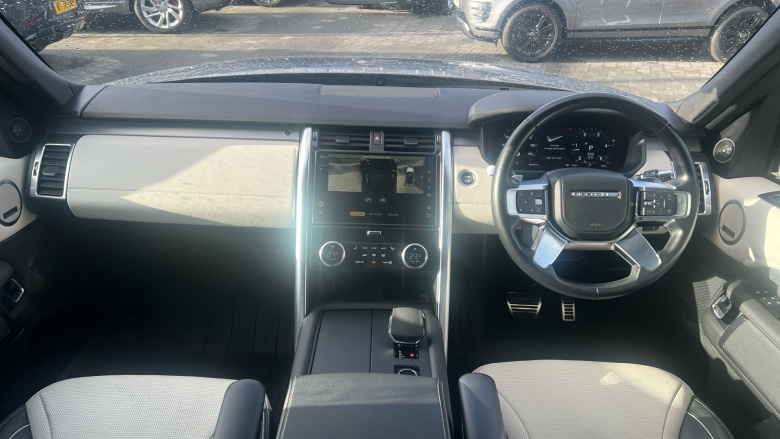 Land Rover Discovery 3.0 D300 R-Dynamic HSE 5dr Auto Diesel Station Wagon